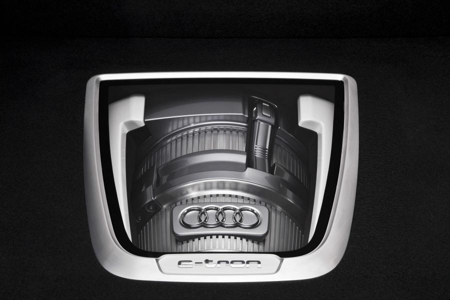 Моторный отсек Audi A1 e-Tron Concept (8X) 2010 года  (фото 5 из 9)